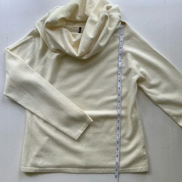 Isda & Co. Ivory Cowl Neck Sweater from Nordstrom Size L NWT - Picture 9 of 12